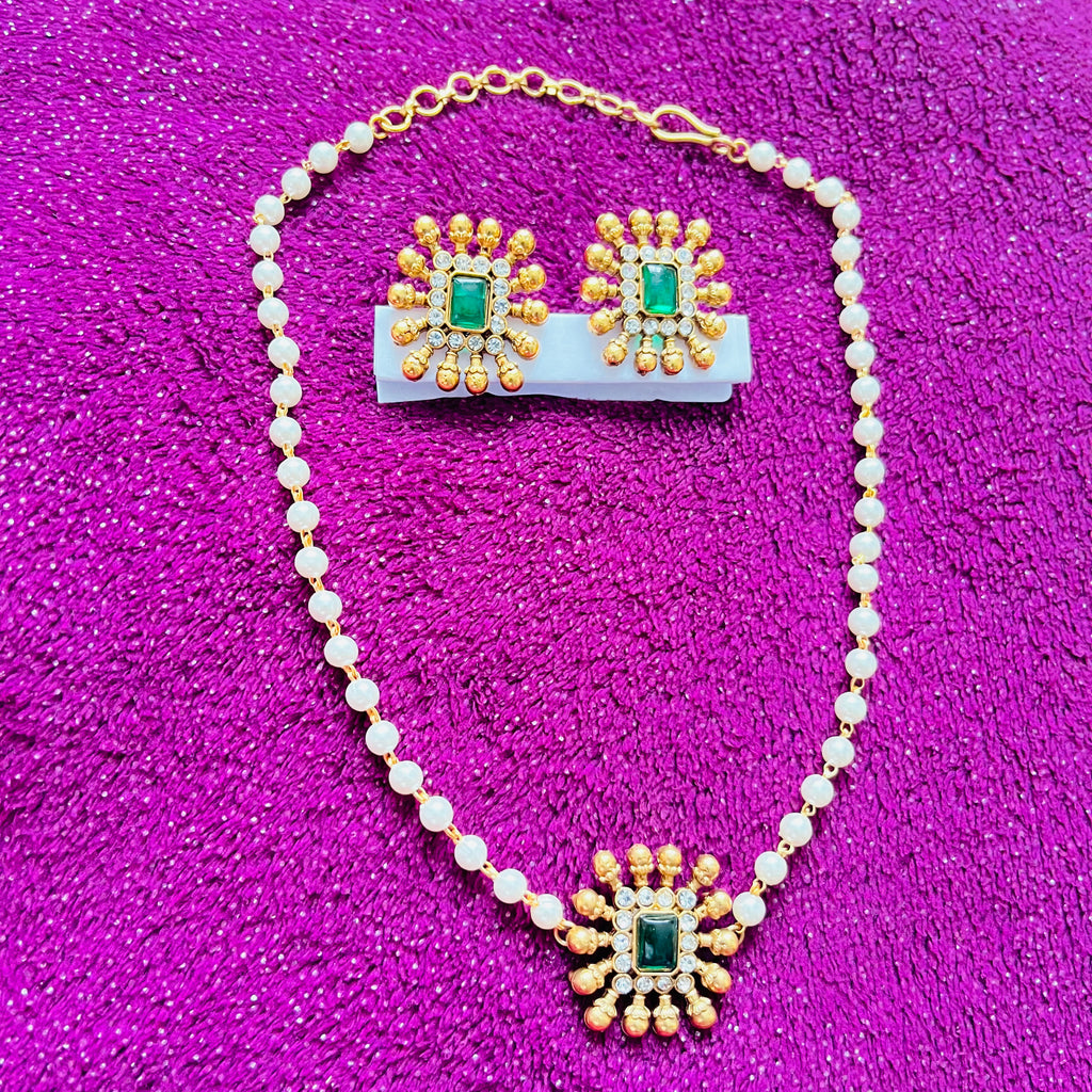 Pearl Choker Set Green